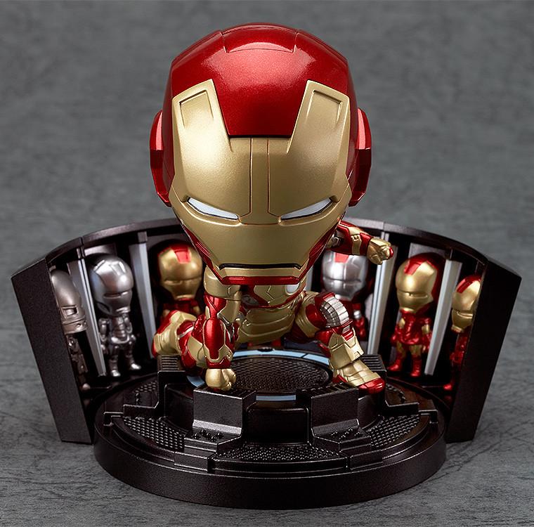 Iron Man Mark 42: Hero’s Edition + Hall of Armor Set