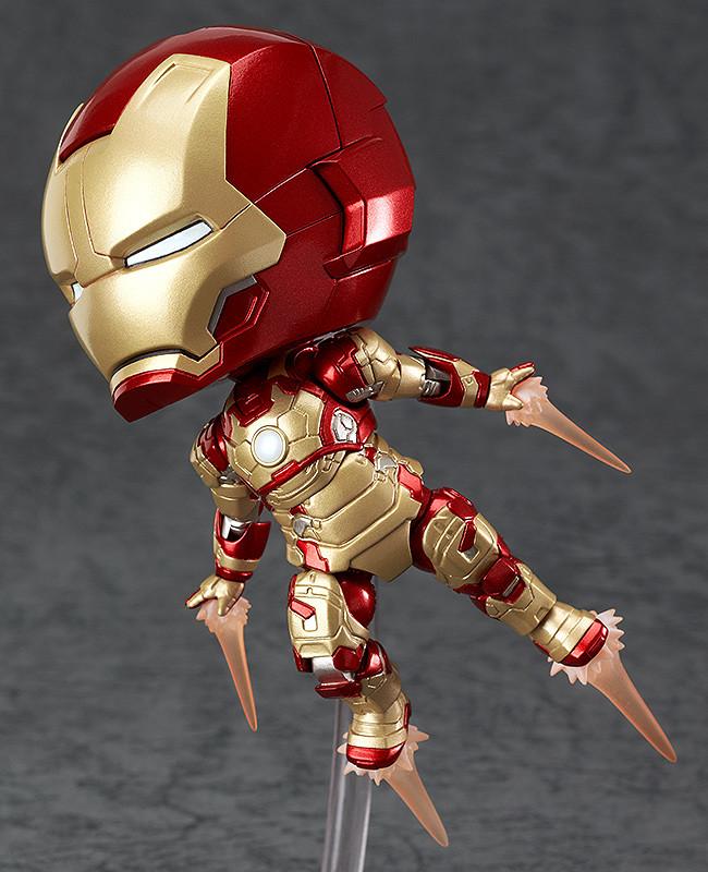 Iron Man Mark 42: Hero’s Edition + Hall of Armor Set