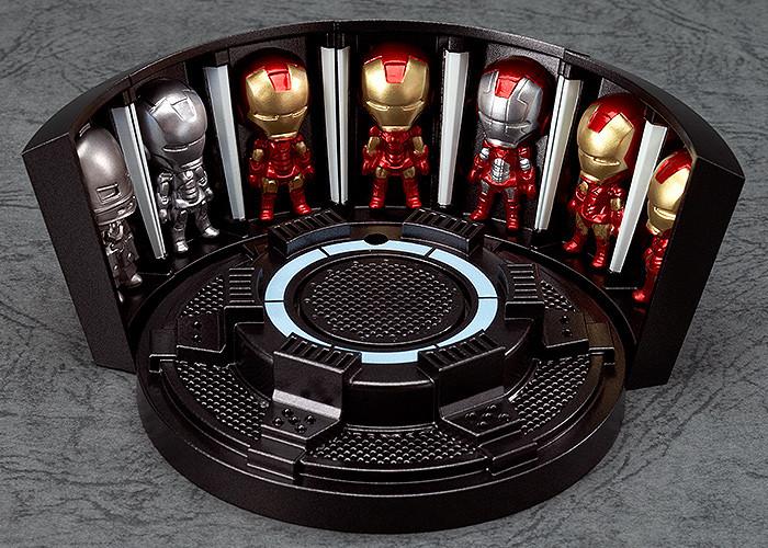 Iron Man Mark 42: Hero’s Edition + Hall of Armor Set