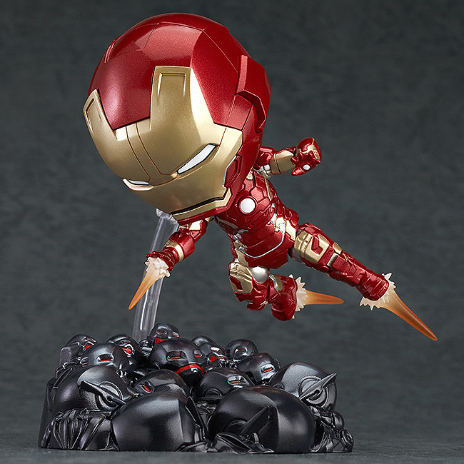 Iron Man Mark 43: Hero’s Edition + Ultron Sentries Set