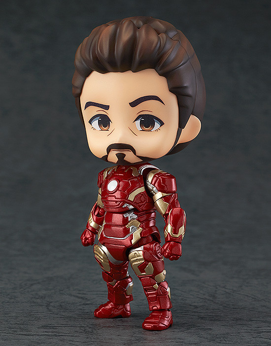 Iron Man Mark 43: Hero’s Edition + Ultron Sentries Set